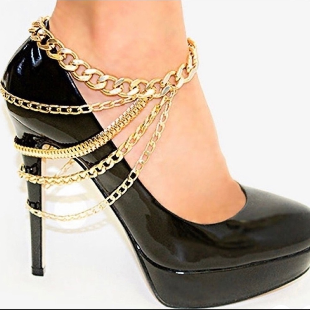 NWT Gold Ankle Heel Chain Charm